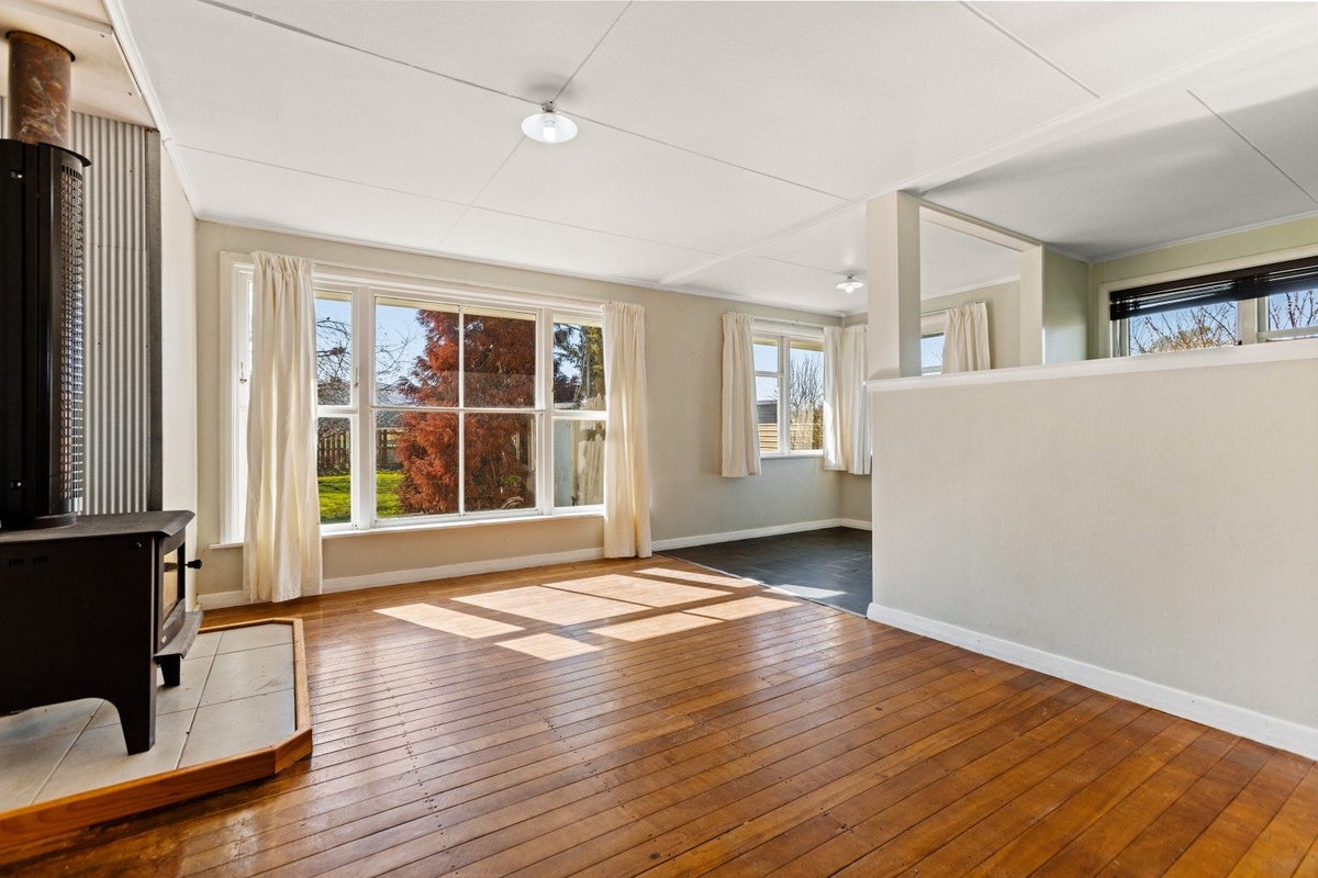 7 Cemetery Road, Tarras, Cromwell - Carousel 2