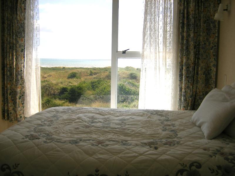 1 Kent Avenue, Waitarere Beach, Levin - Carousel 16