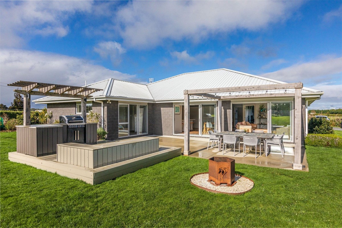 210B Clarks Beach Road, Pukekohe - Carousel 2