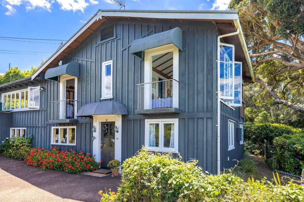156 Wharf Road, Ostend, Waiheke Island - Carousel 2