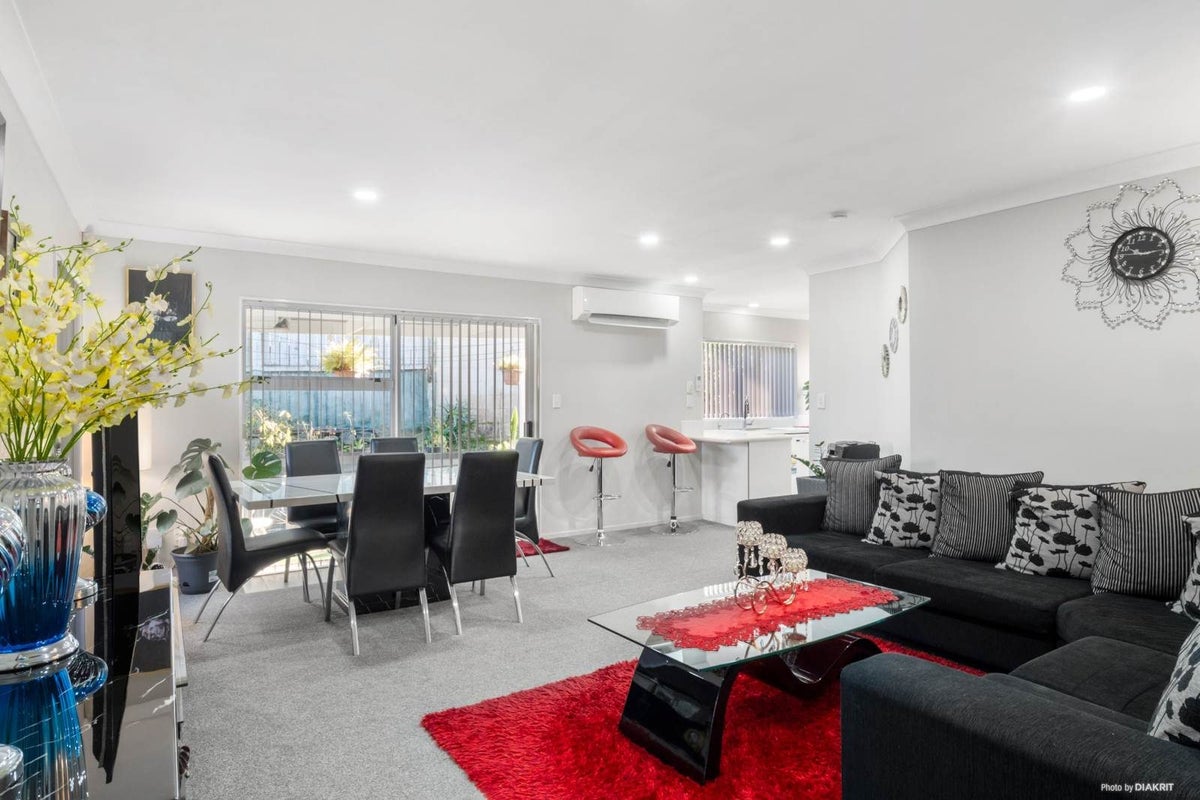 33B Maich Road, Manurewa, Auckland - Carousel 1