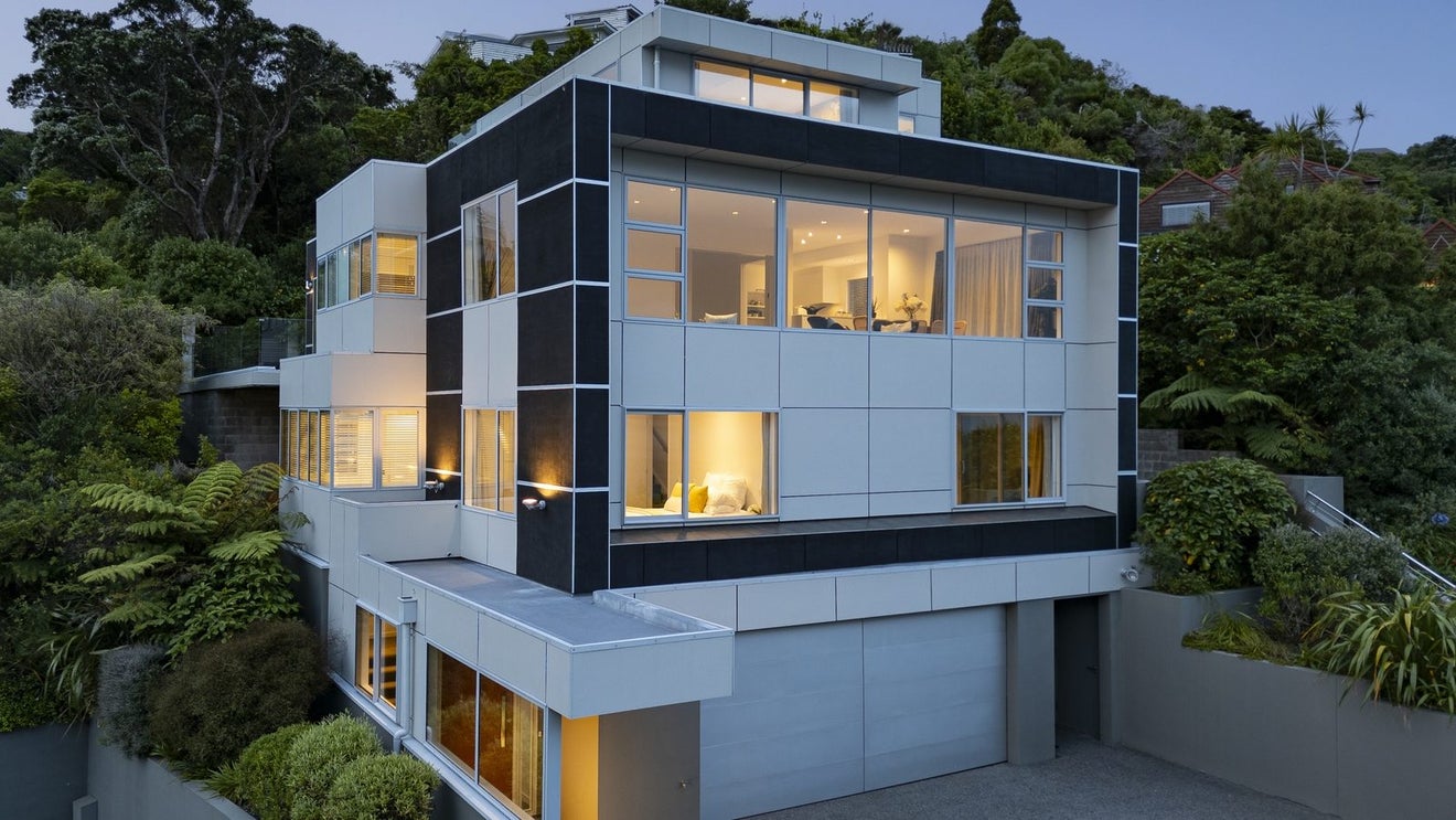 113 Calcutta Street, Khandallah, Wellington - Carousel 1