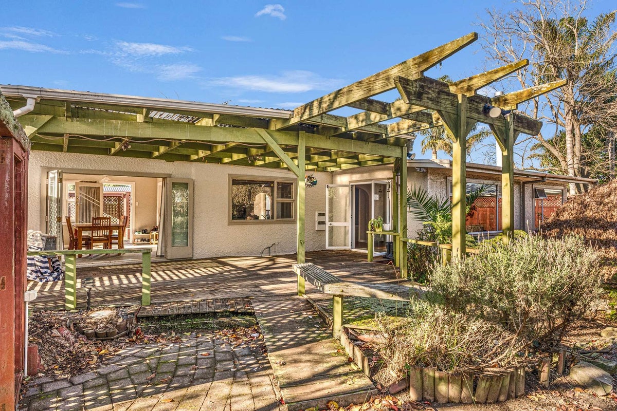 216A Harris Street, Inner Kaiti, Gisborne, Gisborne - Carousel 1