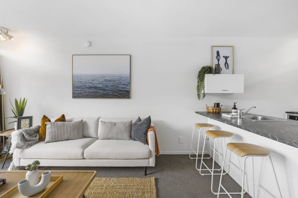 18/49 Esplanade Road, Mount Eden, Auckland - Carousel 2