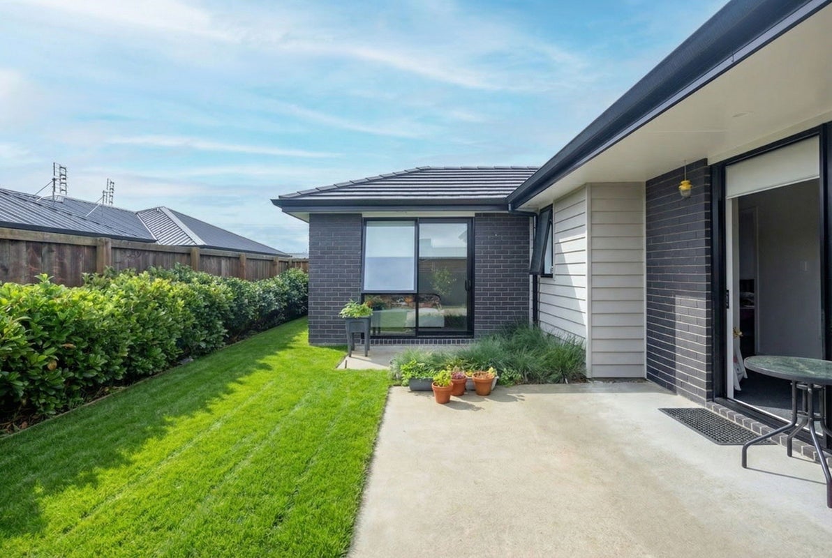 4/223 Baverstock Road, Grandview Heights, Hamilton - Carousel 9