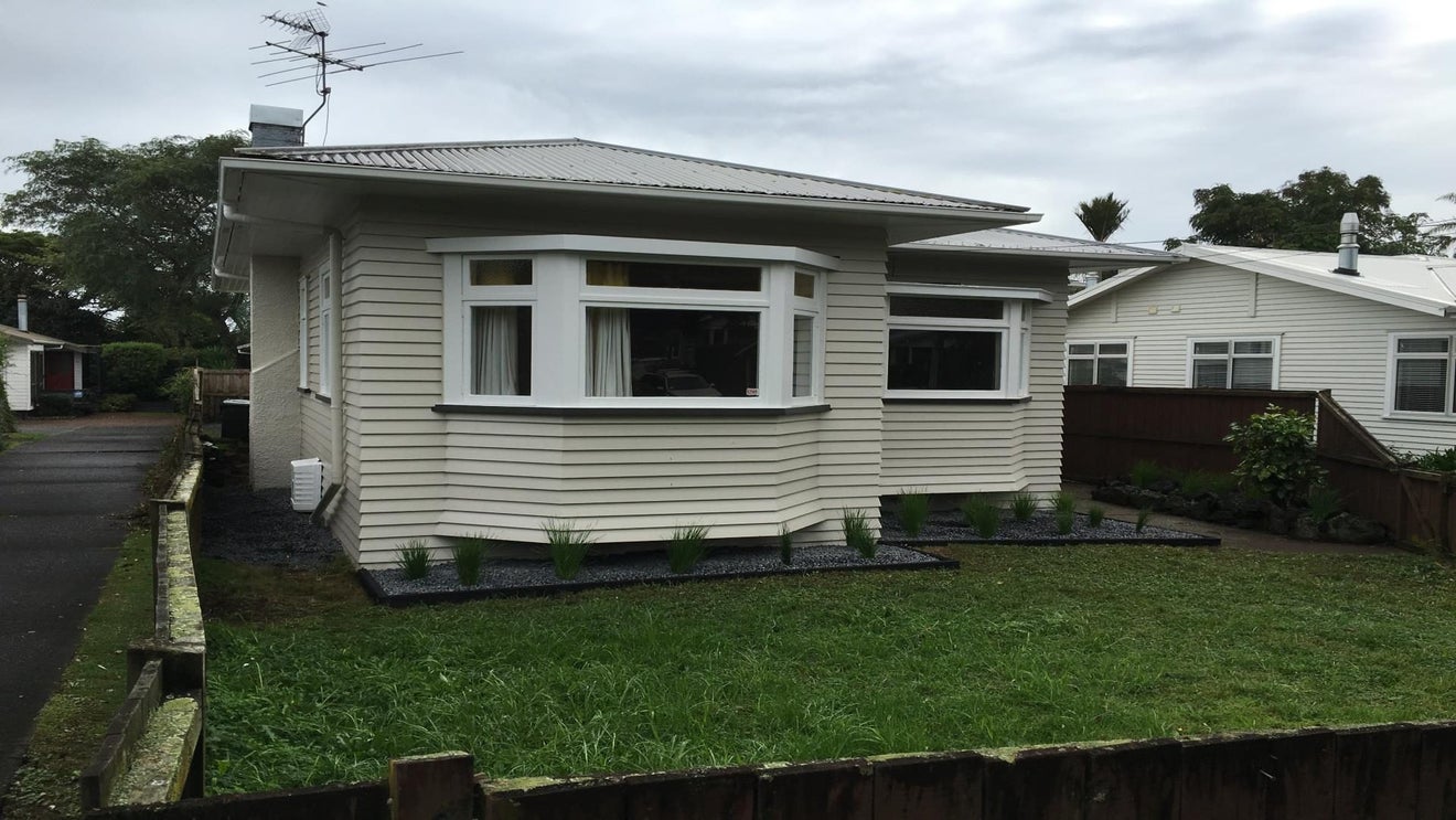 61 Shackleton Road, Mount Eden, Auckland - Carousel 24