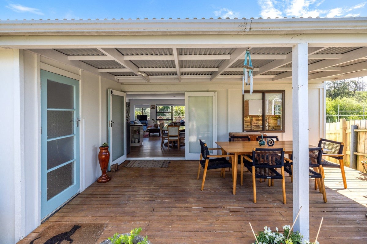 59 Onetangi Road, Onetangi, Waiheke Island - Carousel 1