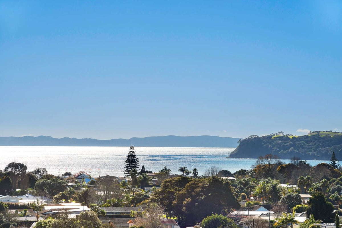 760A Whangaparaoa Road, Manly, Whangaparaoa - Carousel 2