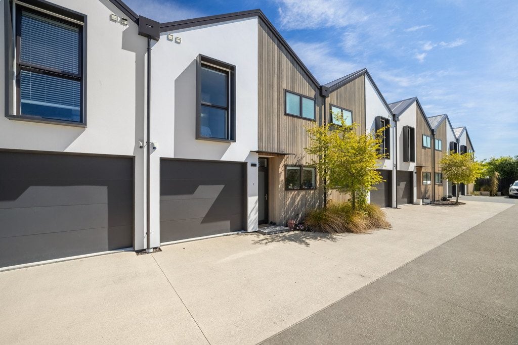 3/9 Edgeware Road, St Albans, Christchurch - Carousel 1