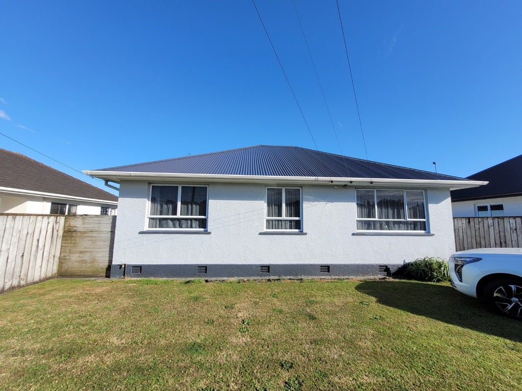 37 Princes Street, Fitzroy, New Plymouth - Carousel 13