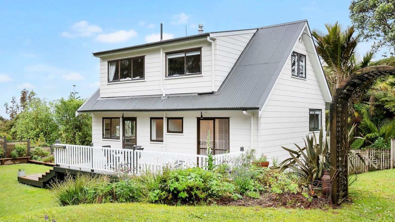 26 Rangimarie Road, Swanson, Auckland - Carousel 1