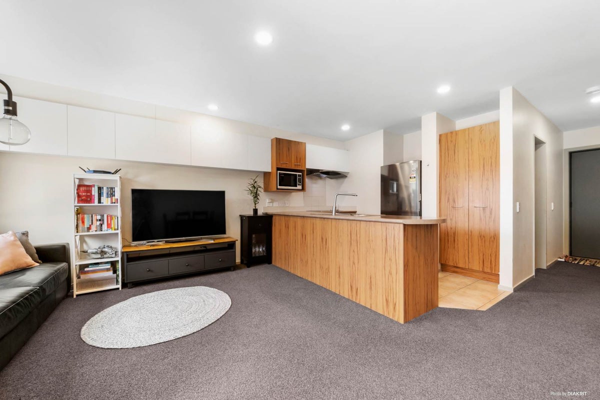 2/17 Georgia Terrace, Albany, Auckland - Carousel 2