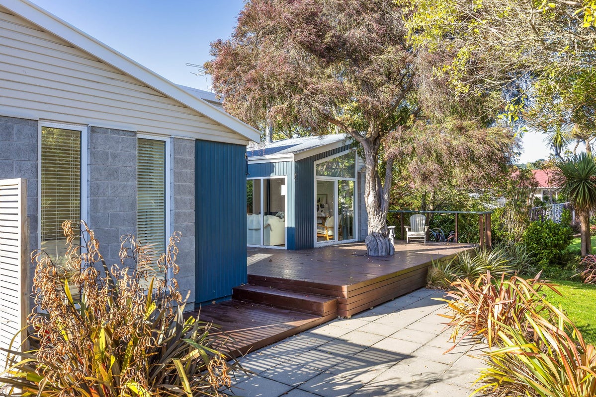 5 Ashbrook Lane, Somerfield, Christchurch - Carousel 1