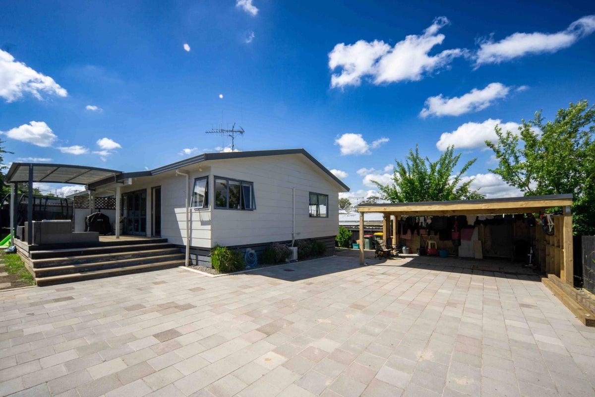 38A McKay Drive, Temple View, Hamilton - Carousel 1