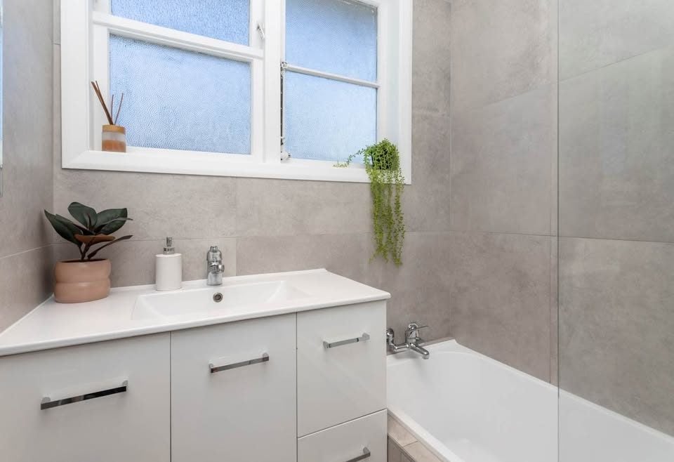 33 Matapan Road, Panmure, Auckland - Carousel 10