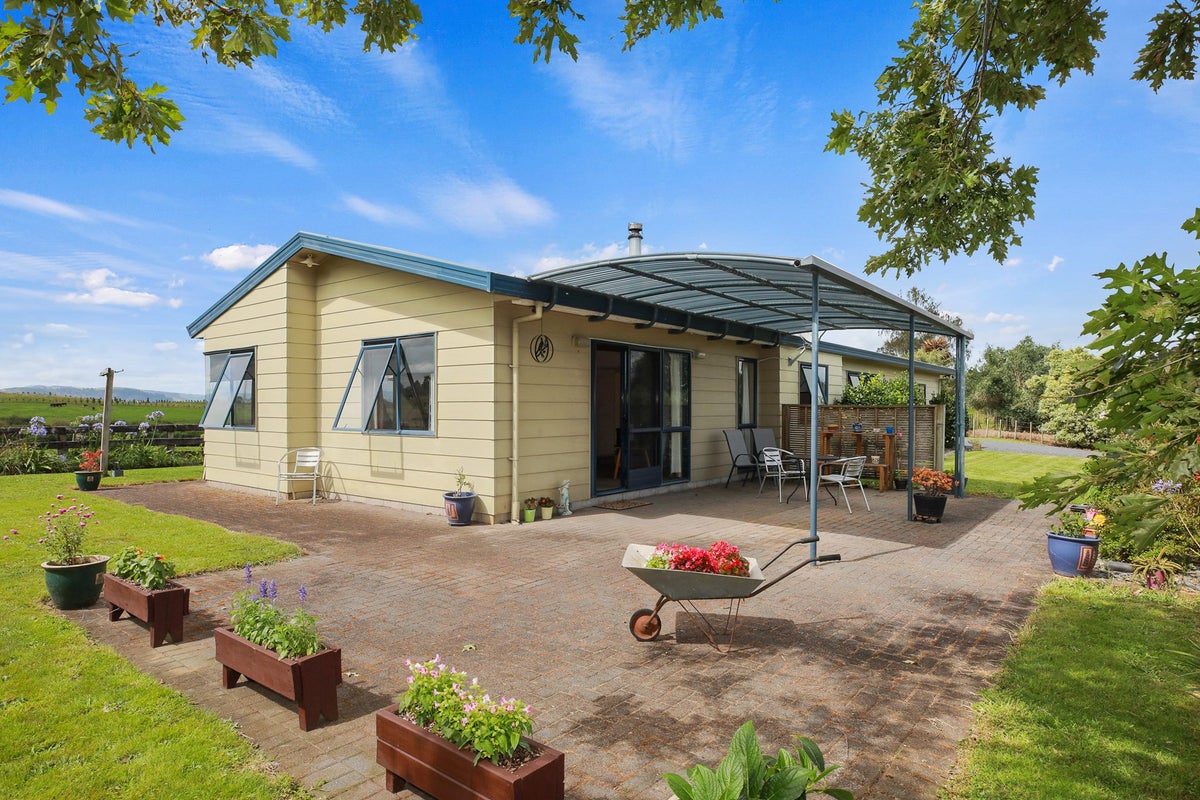 139 Brotherhood Road, Kihikihi, Te Awamutu - Carousel 2