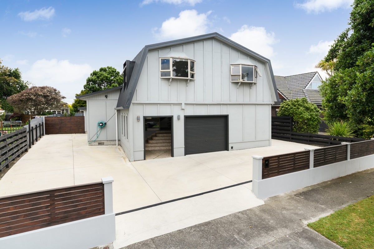 61 Langley Avenue, Milson, Palmerston North - Carousel 1