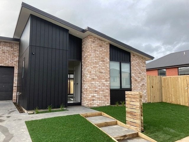 1/40 Maanihi Drive, Rototuna North, Hamilton - Carousel 1