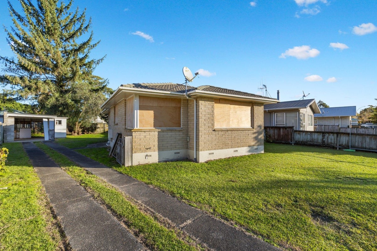 49 Snell Drive, Chartwell, Hamilton - Carousel 1