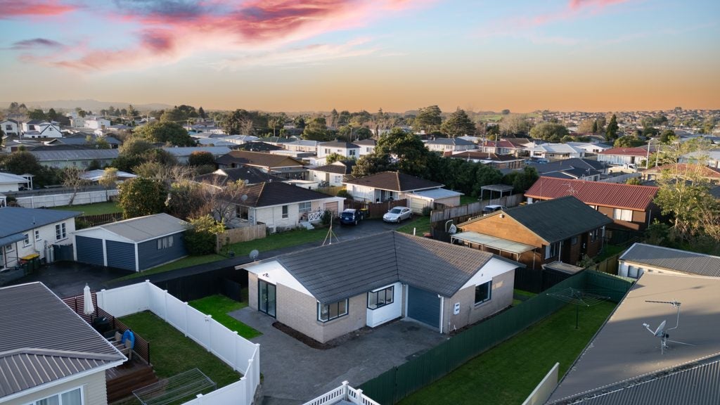36B Kelvin Road, Papakura, Papakura - Carousel 2