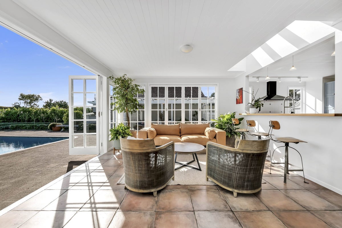 19 Masefield Street, Cockle Bay, Auckland - Carousel 2