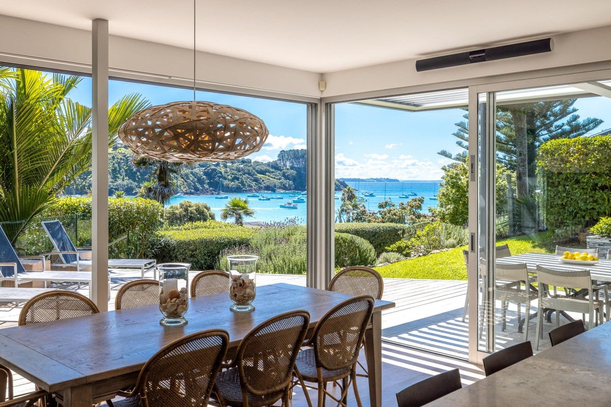 2 Hill Road, Palm Beach, Waiheke Island - Carousel 1