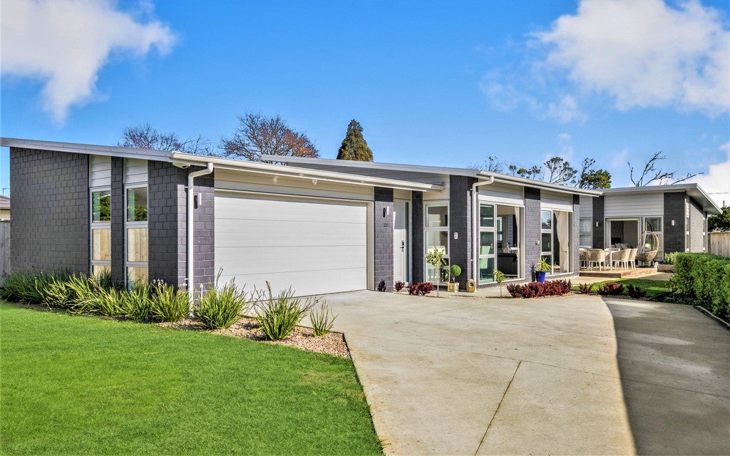 28 Mareretu Avenue, Patumahoe, Pukekohe - Carousel 1