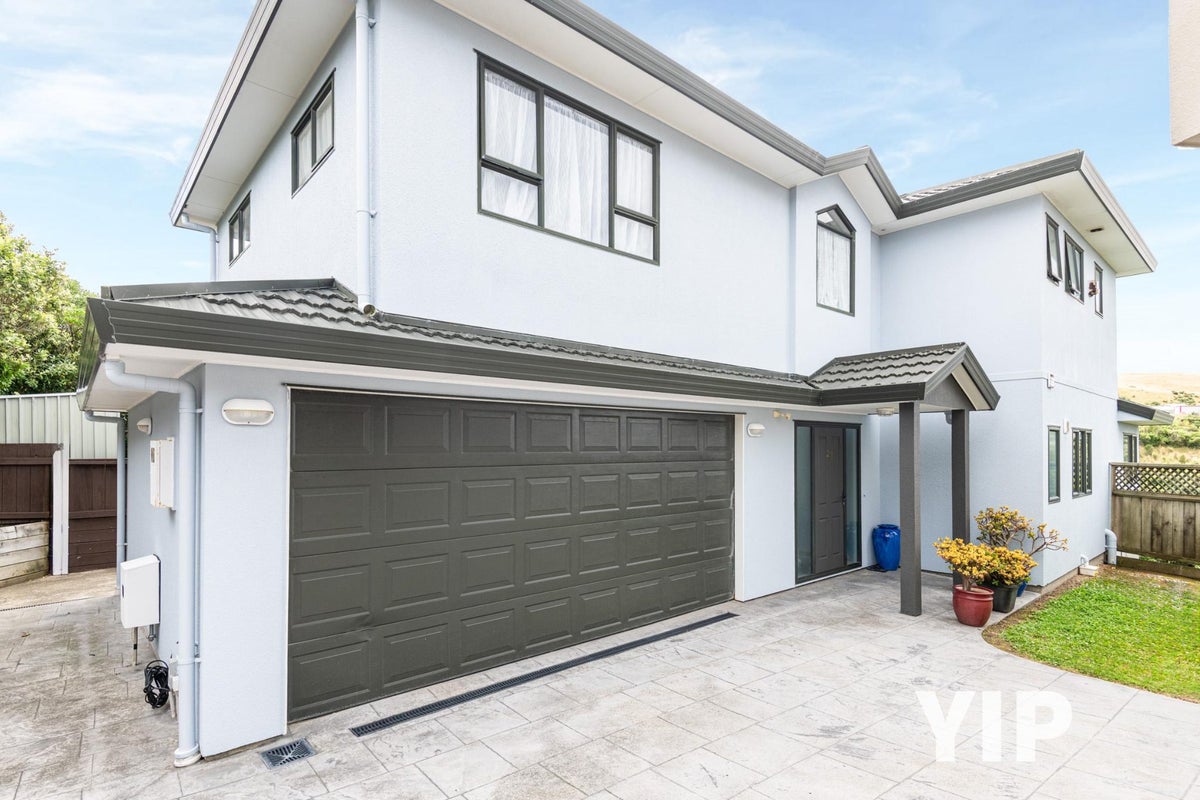 29 Bathgate Street, Johnsonville, Wellington - Carousel 1