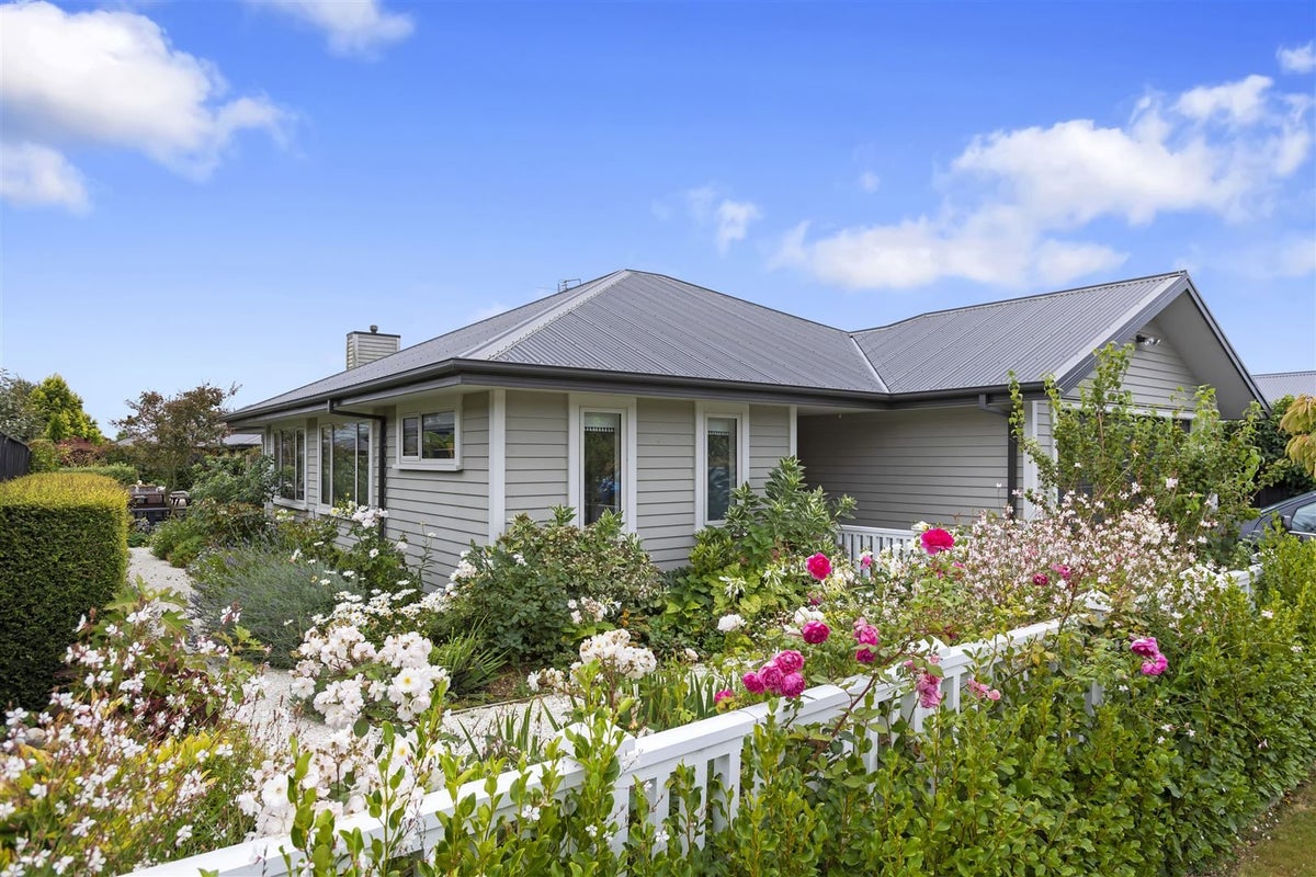 16 Hakatere Road, Pegasus, Pegasus - Carousel 1