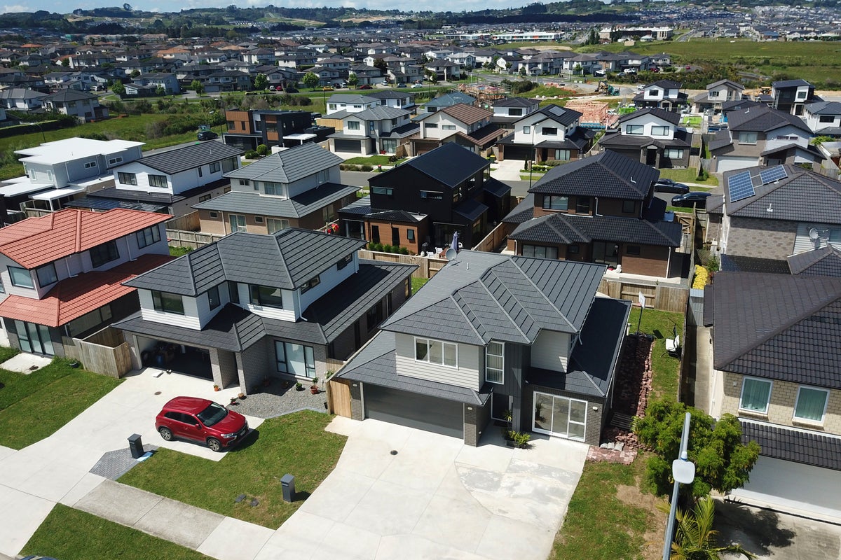 99 Stancombe Road, Flat Bush, Auckland - Carousel 1