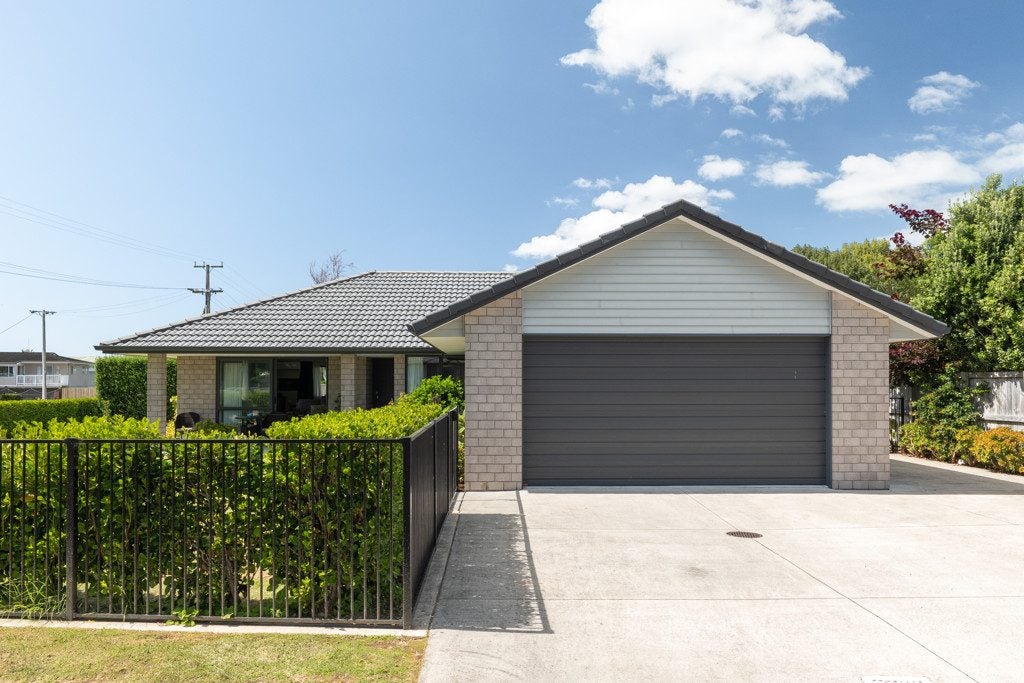 1 Anatere Rise, Athenree, Katikati - Carousel 1