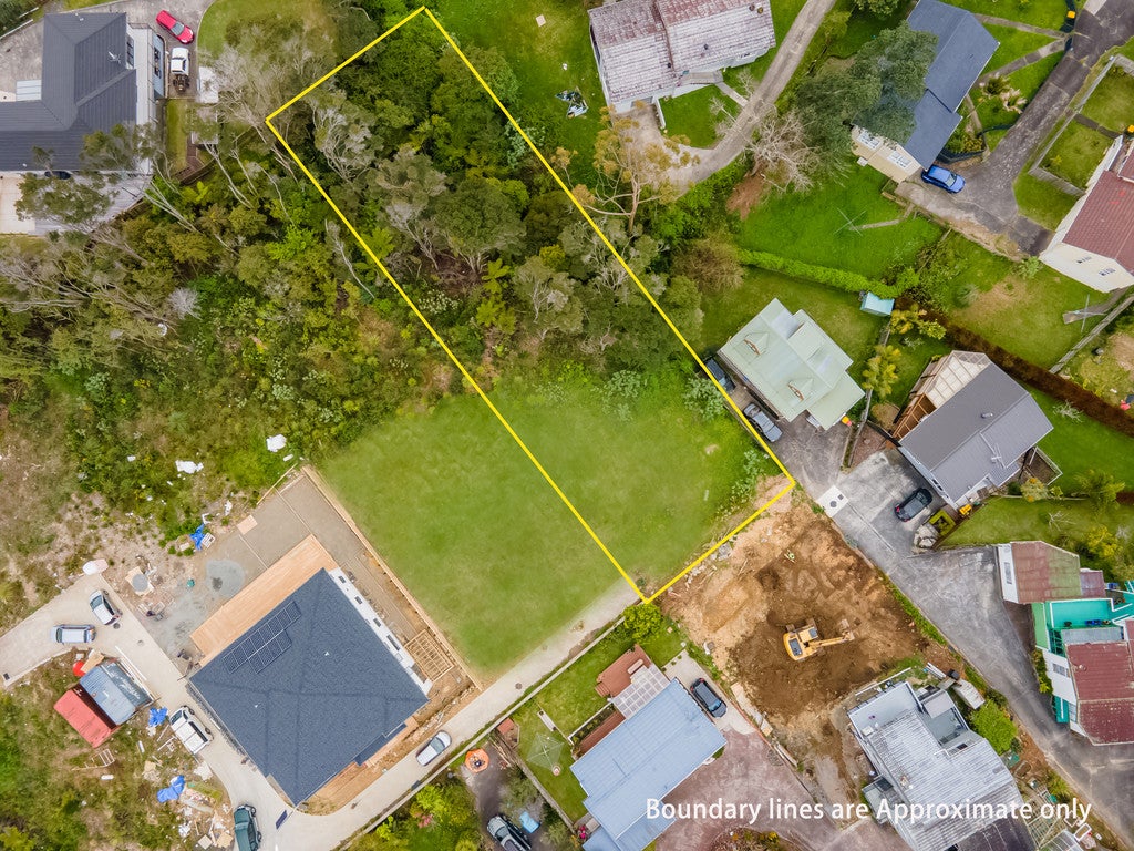 15 Happeace Lane, Titirangi, Auckland - Carousel 2
