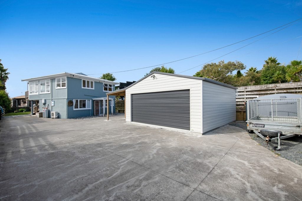 1400 Whangaparaoa Road, Army Bay, Whangaparaoa - Carousel 2