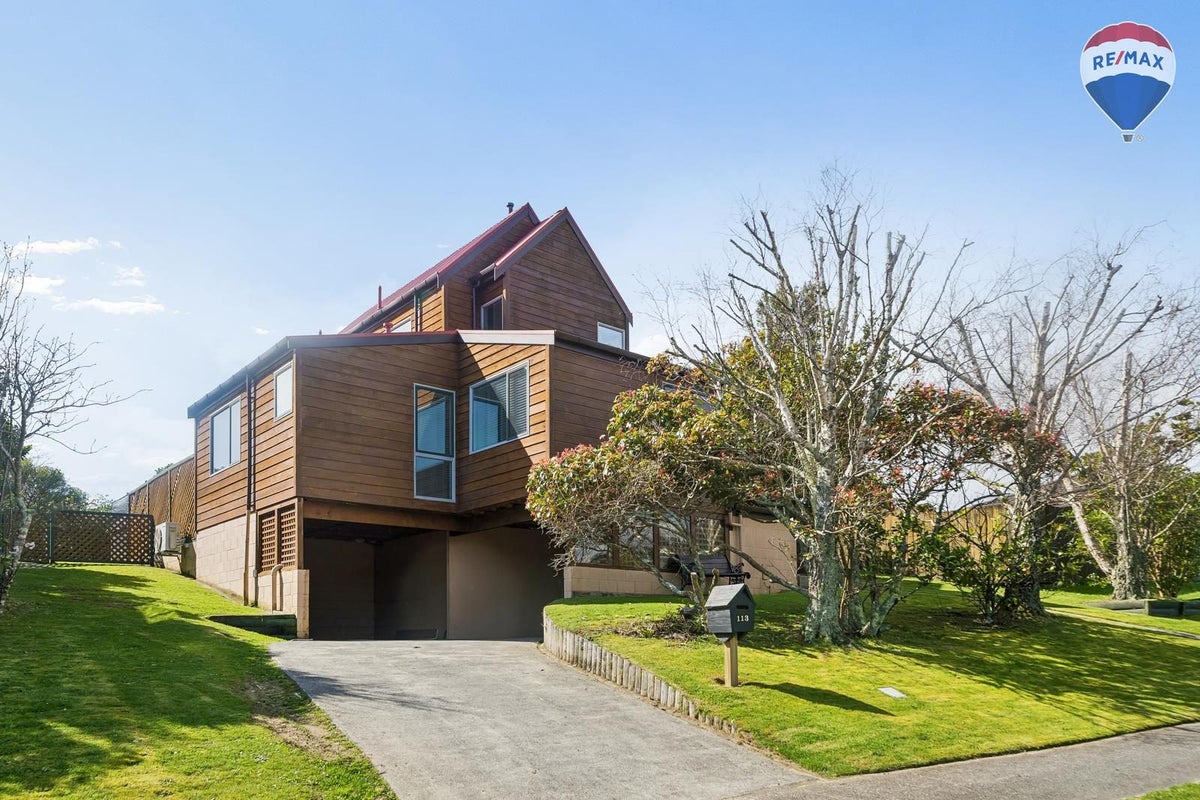 113 Discovery Drive, Whitby, Porirua, Wellington - Carousel 1