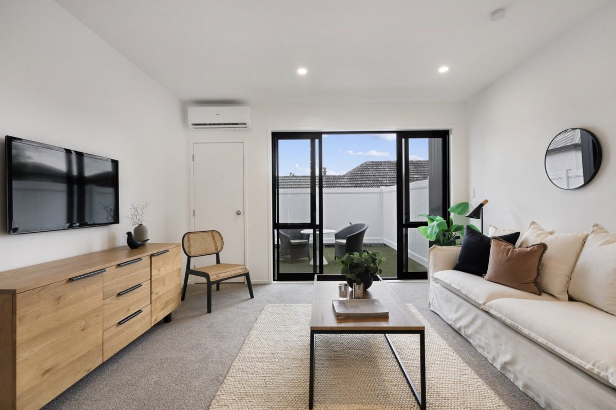 3/1 Grand View Road, Remuera, Auckland - Carousel 2