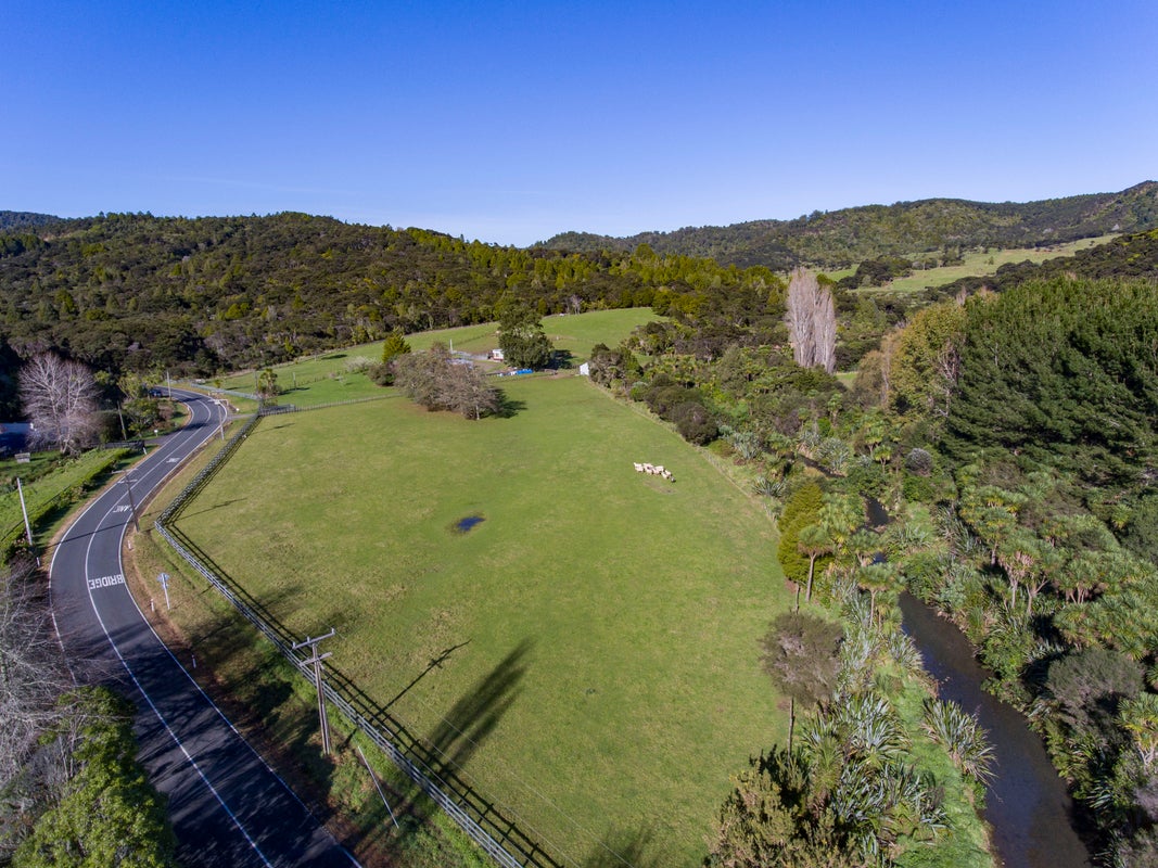 108 Te Henga Road, Waitakere, Henderson - Carousel 1