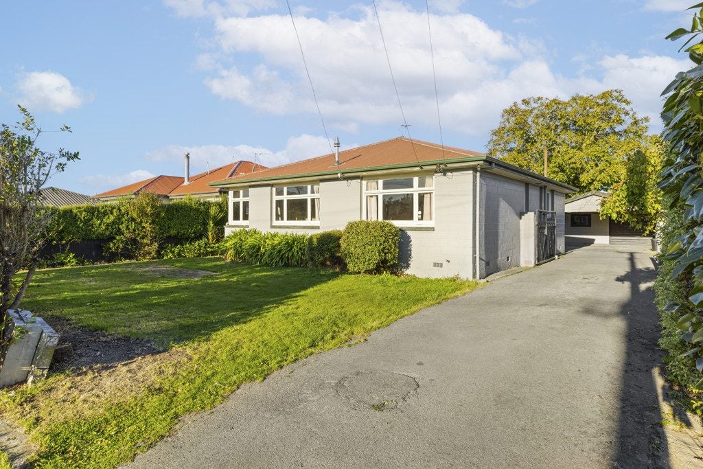 138 Harris Crescent, Papanui, Christchurch - Carousel 1