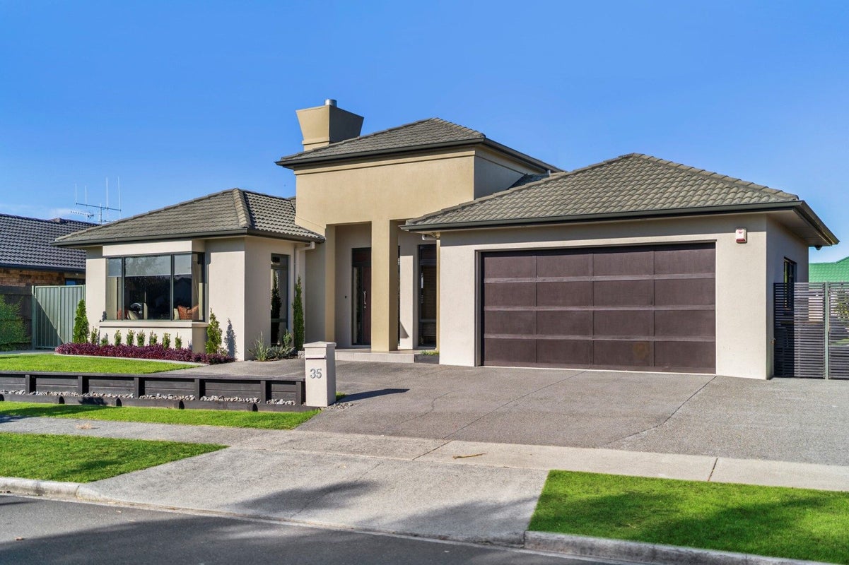 35 Aranui Drive, Papamoa Beach, Papamoa - Carousel 2