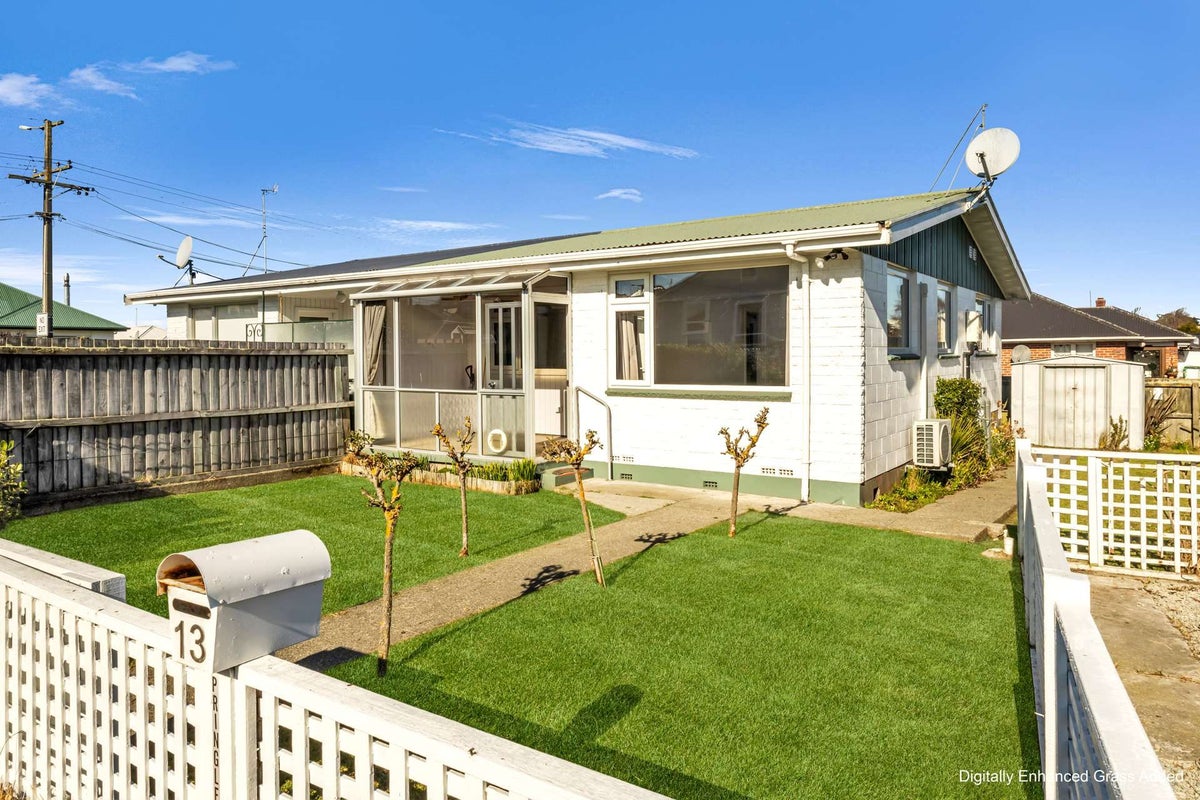 13 Pringle Street, Waimataitai, Timaru - Carousel 1