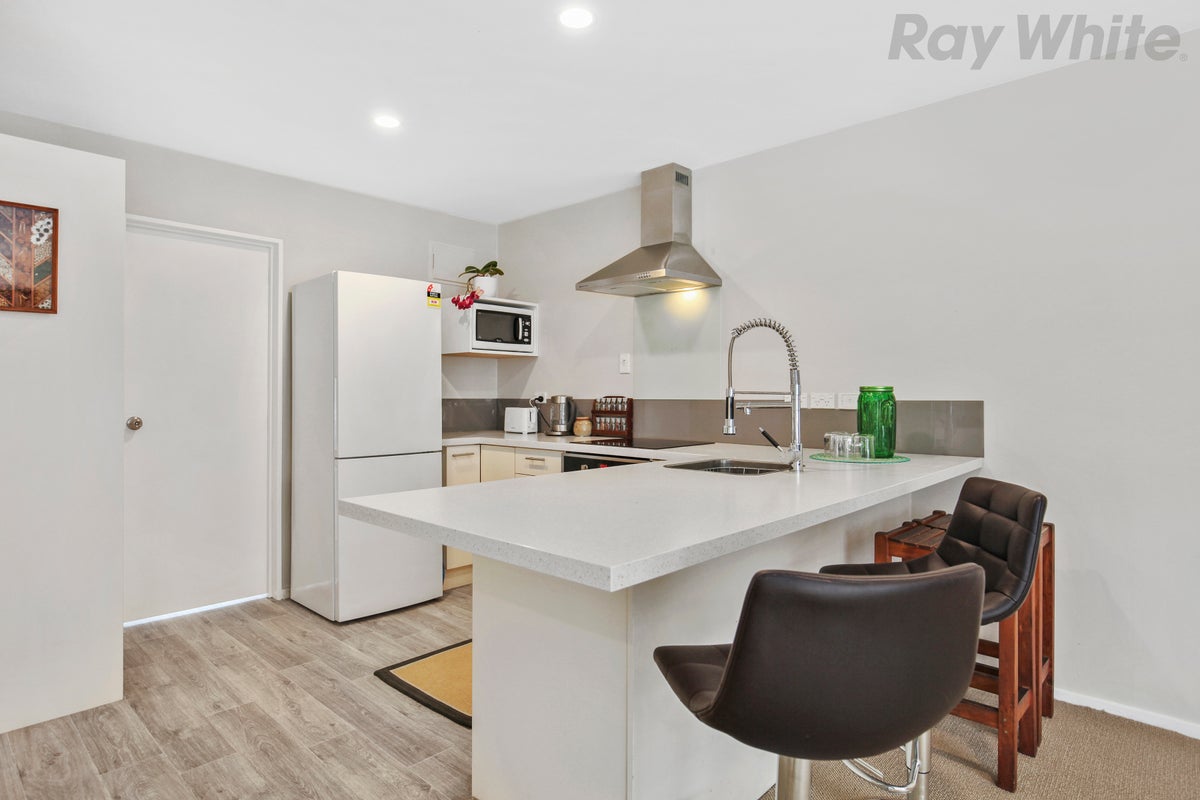 8/324 Worcester Street, Linwood, Christchurch - Carousel 1