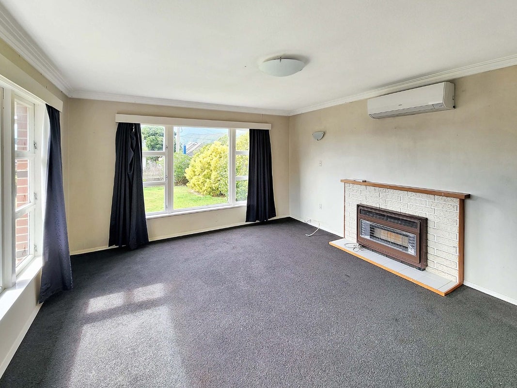 79 Fraser Street, Wainuiomata, Lower Hutt - Carousel 2