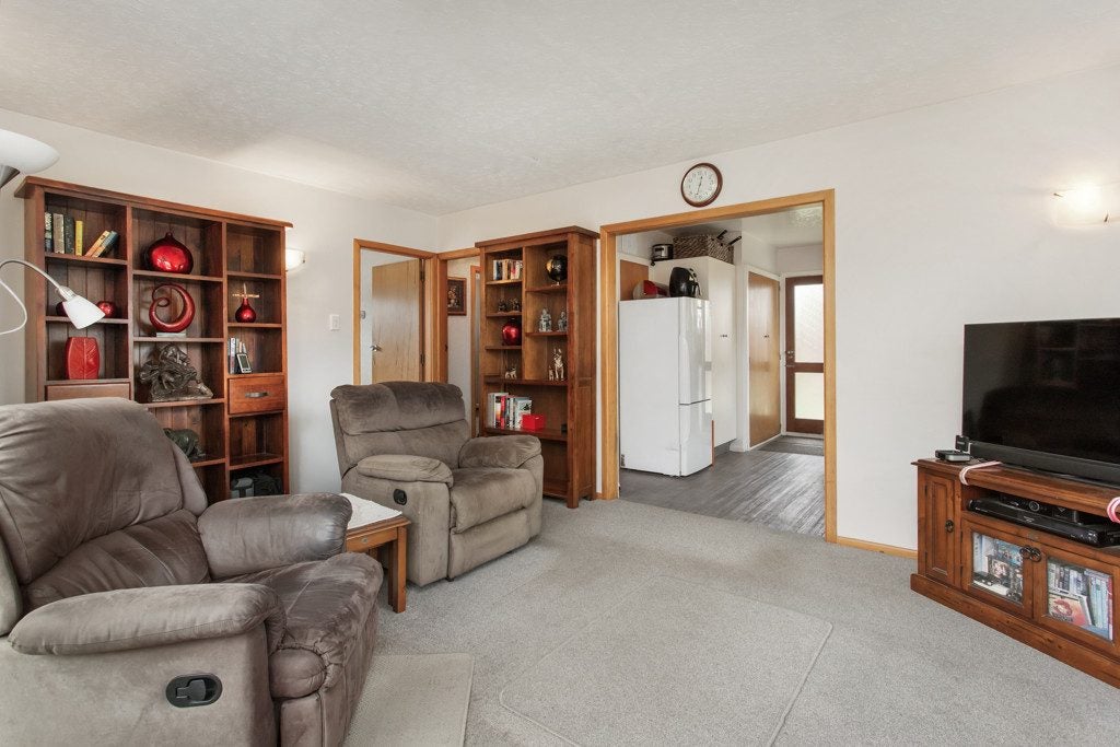 2/9 Omega Place, Casebrook, Christchurch - Carousel 2