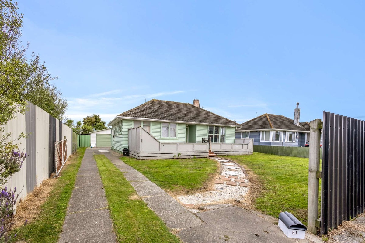 61 Hillary Crescent, Maraenui, Napier - Carousel 2