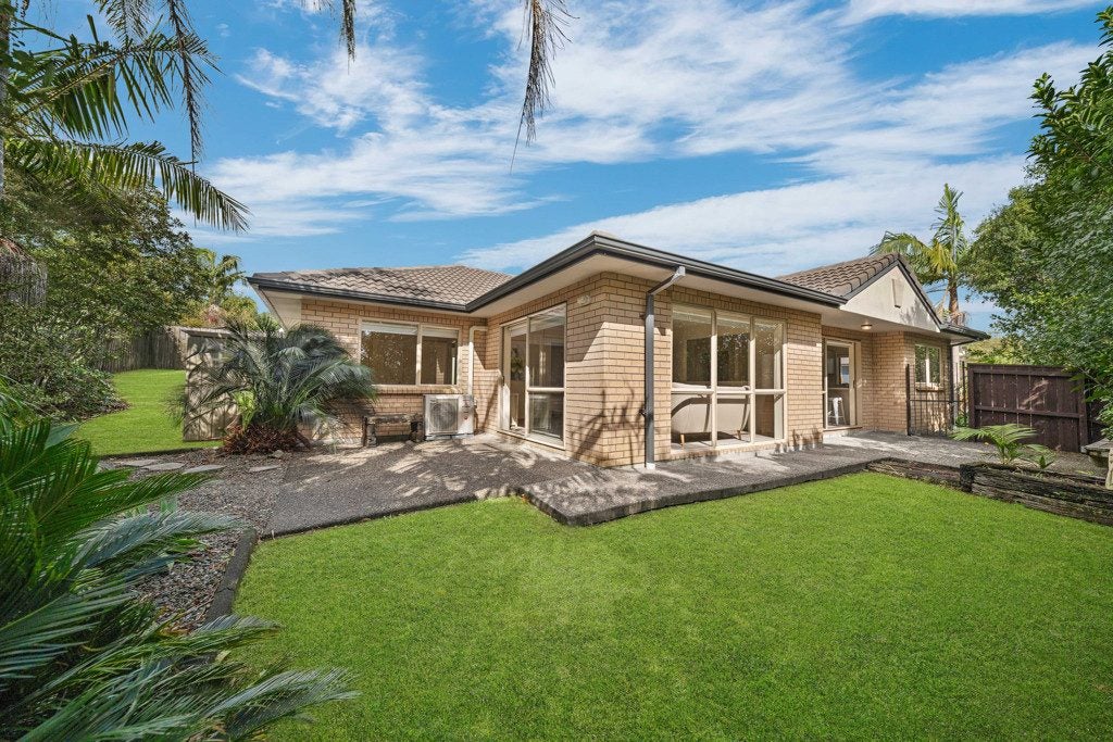 6 Luna Place, Henderson, Auckland - Carousel 2