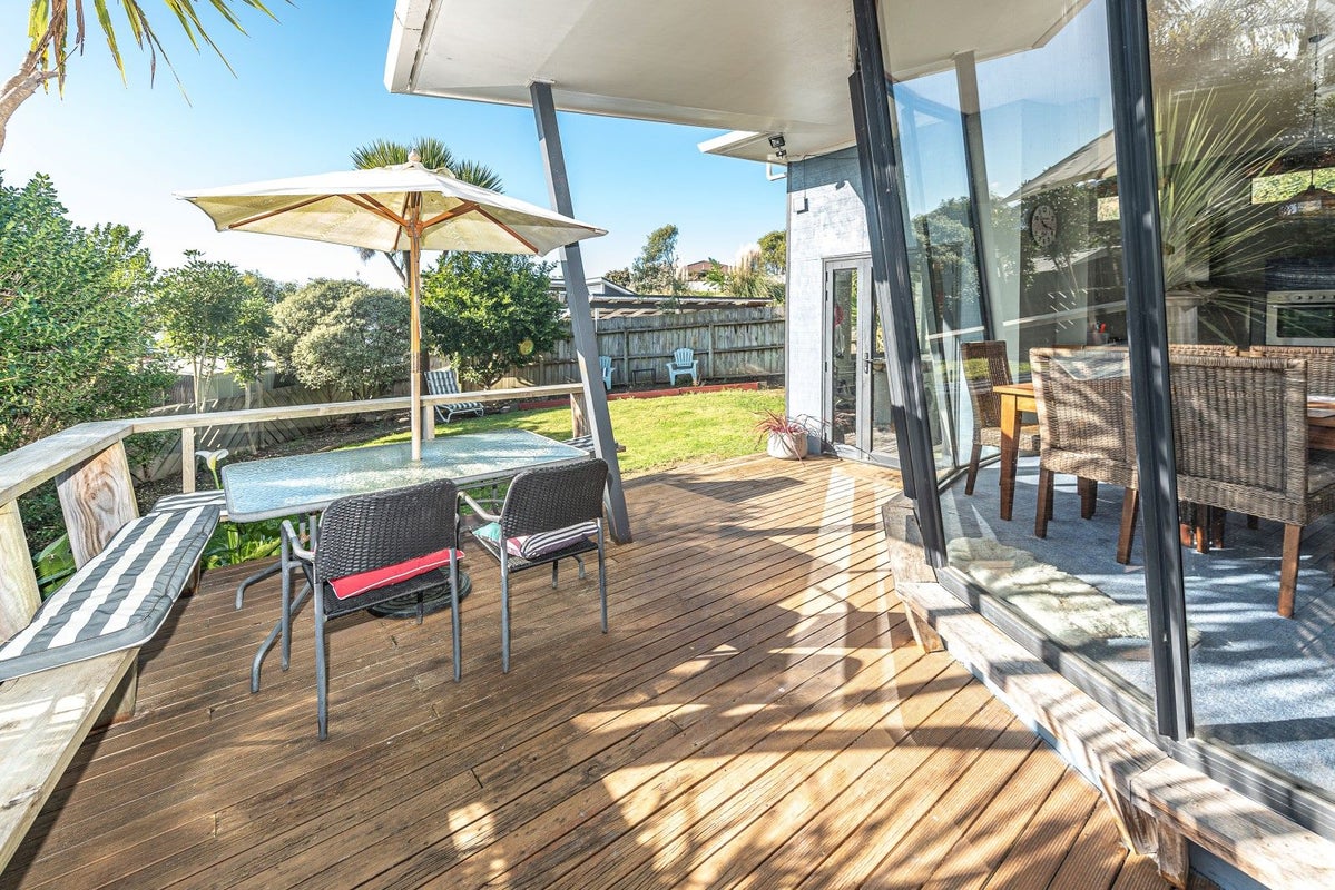 48 Parkdale Drive, Aramoho, Whanganui - Carousel 2
