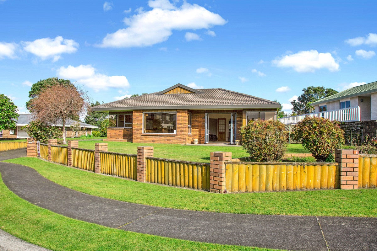10 Chatswood Grove, Fitzroy, New Plymouth - Carousel 20