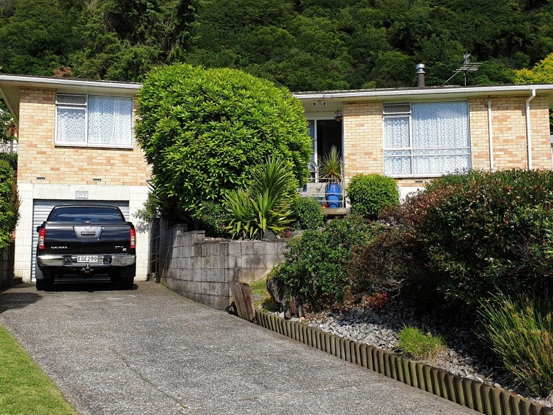 3 Takahe Place, Selwyn Heights, Rotorua - Carousel 1
