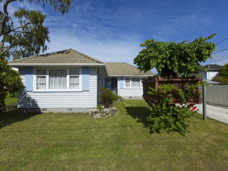 65 Clyma Street, Elderslea, Upper Hutt - Carousel 1