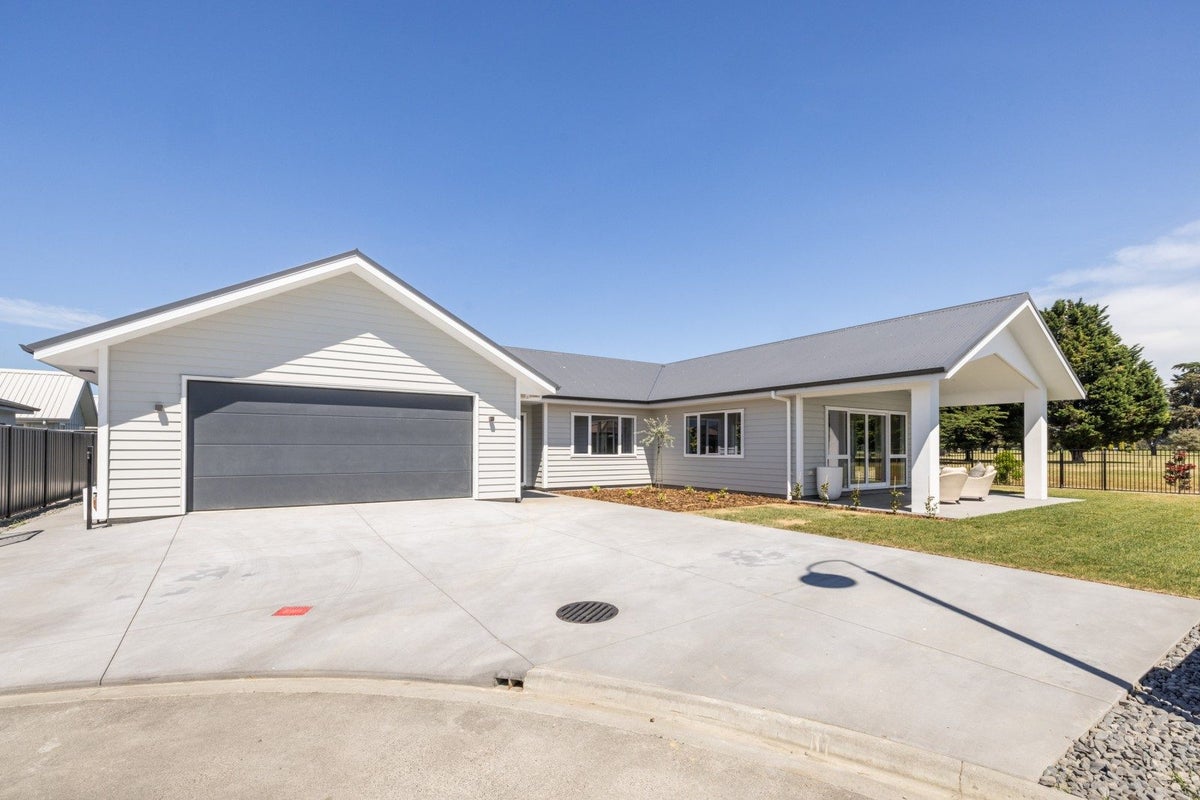 67 Hunter Drive, Awatoto, Napier - Carousel 1
