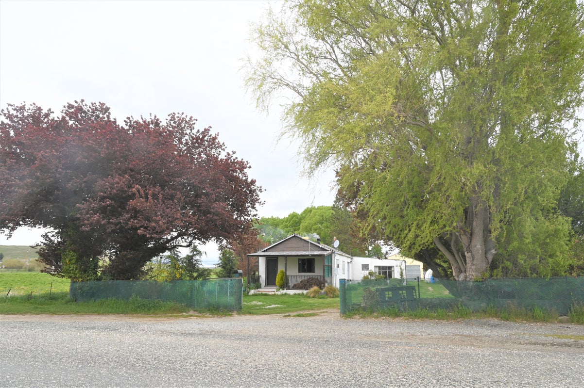 22 Main Street, Waipiata, Ranfurly - Carousel 1
